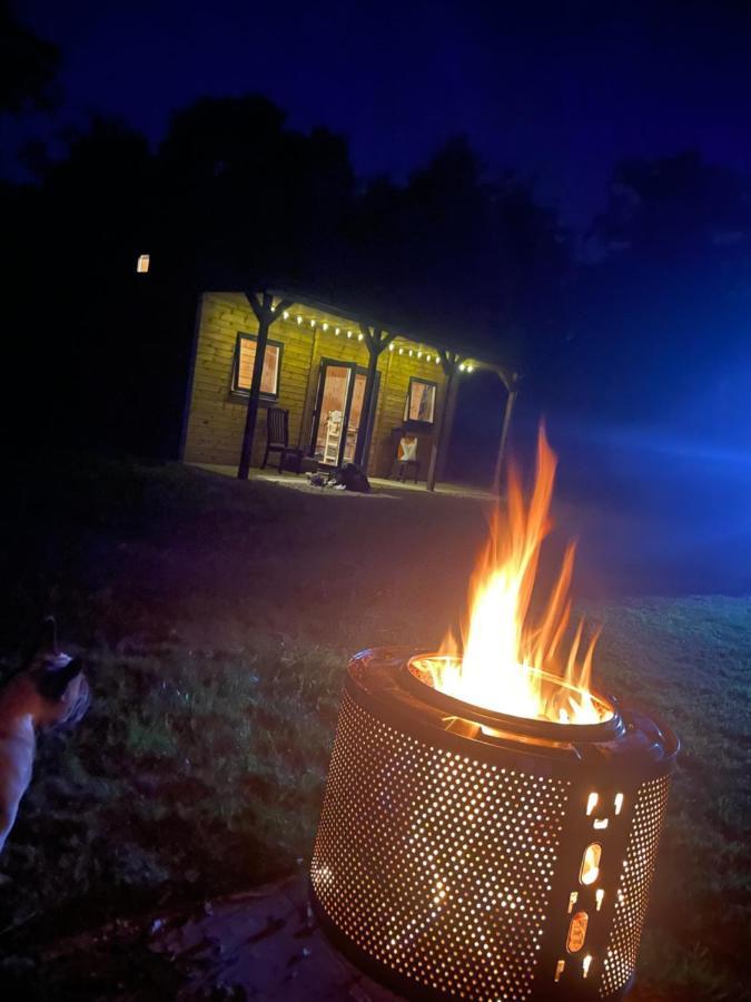 Kingfisher Cabin - Wild Escapes Wrenbury Off Grid Glamping - Ages 12 And Over Baddiley 外观 照片