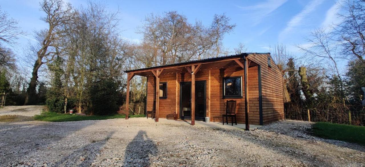 Kingfisher Cabin - Wild Escapes Wrenbury Off Grid Glamping - Ages 12 And Over Baddiley 外观 照片